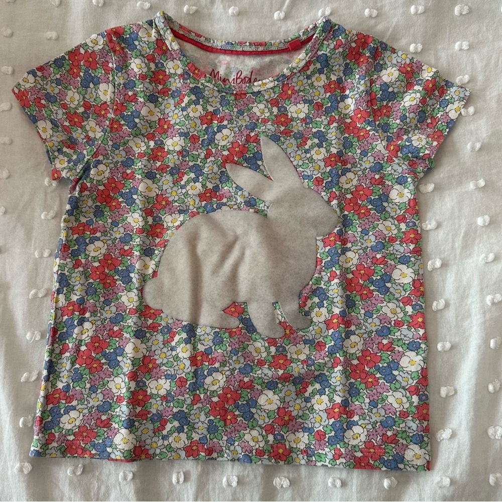 Mini Boden Bunny Floral Tee size 3-4Y